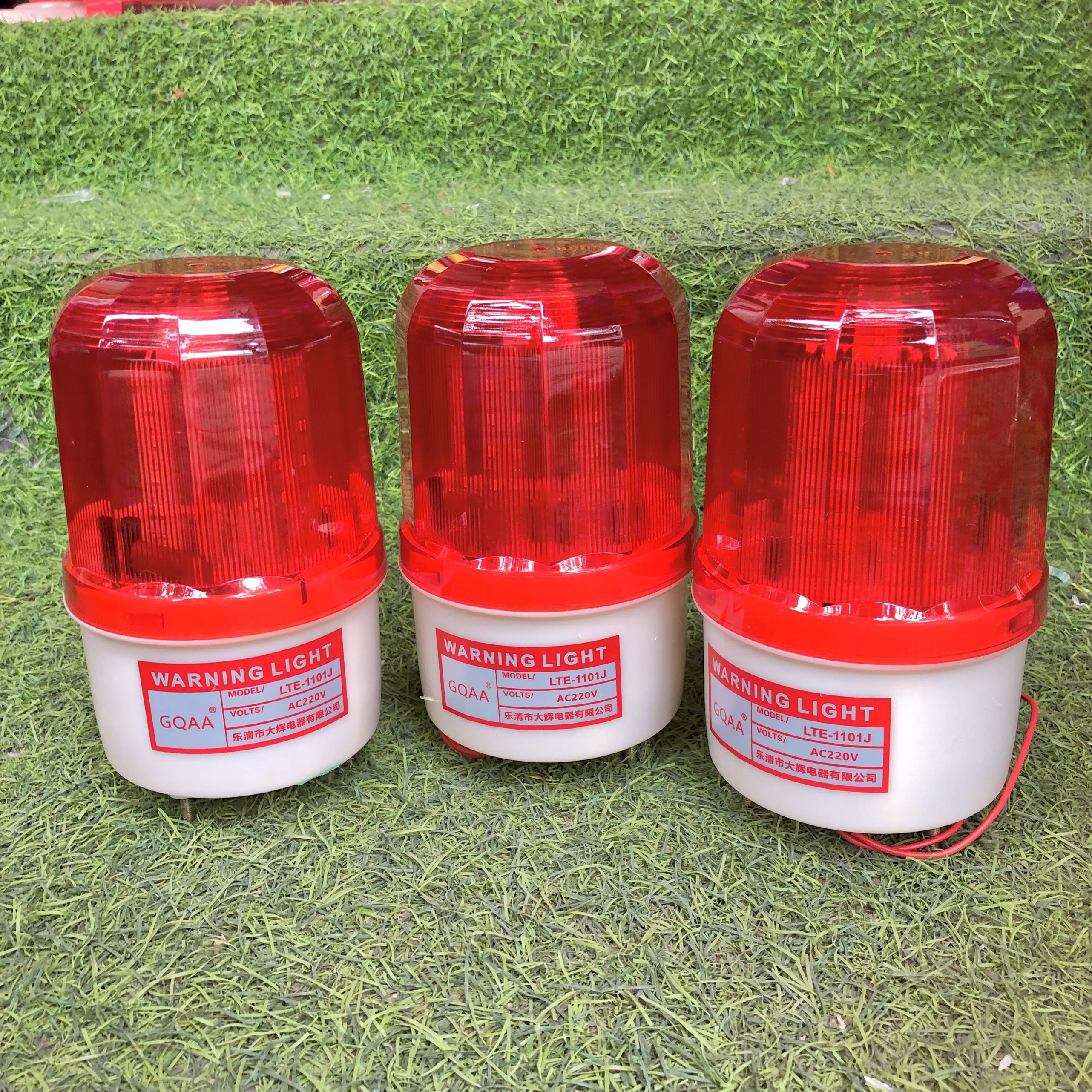 Đèn xoay cảnh báo điện có còi hú